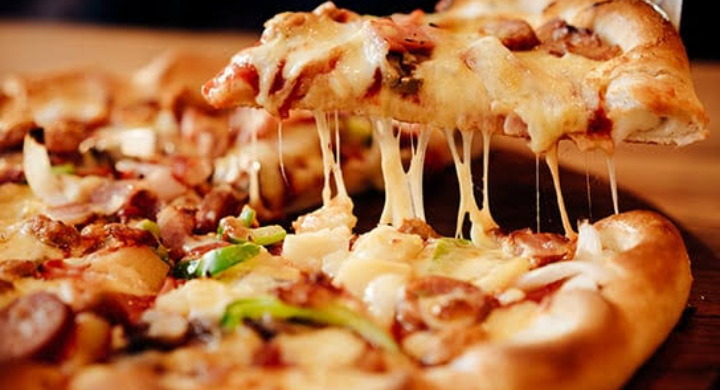 Cara Memanggang Pizza yang Benar