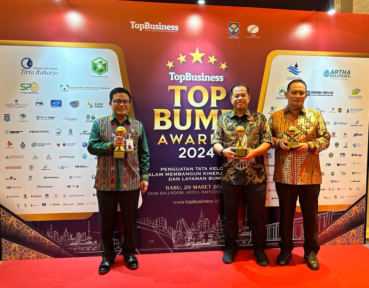 Bank Sumut Kembali Raih TOP BUMD Awards 2024 Bintang 5 