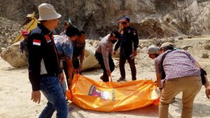 14 Orang Ditemukan Tewas Terkubur Longsor Tambang Batu, 11 Orang Hilang