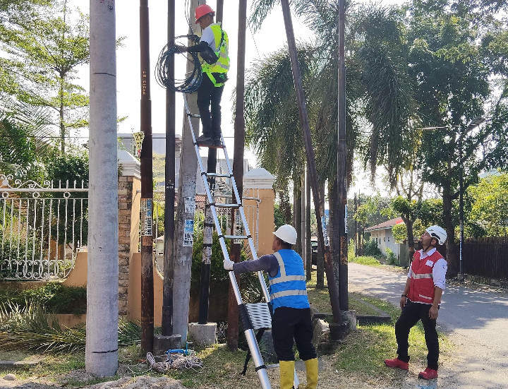 PLN Icon Plus Lanjutkan Komitmen Kehandalan Jaringan dengan Patroli dan Perapian Kabel FO
