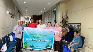PLN Icon Plus Sumbagut Serahkan Bantuan ke Kaum Duafa
